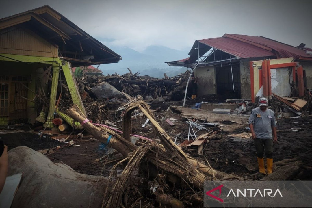 Banjir bandang lahar dingin gunung jadi perhatian pemerintah pada Banjir bandang lahar dingin gunung jadi perhatian pemerintah pada