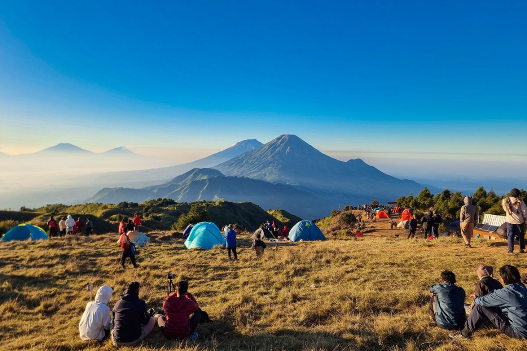 Gunung Ramah Anak di Indonesia untuk Pendakian Keluarga Halaman Gunung Ramah Anak di Indonesia untuk Pendakian Keluarga Halaman
