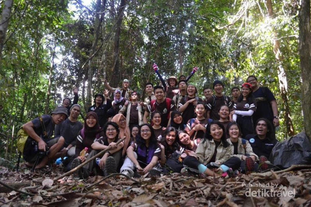 Jelajah Hutan Taman Nasional Gunung Leuser? Siapa takut Jelajah Hutan Taman Nasional Gunung Leuser? Siapa takut