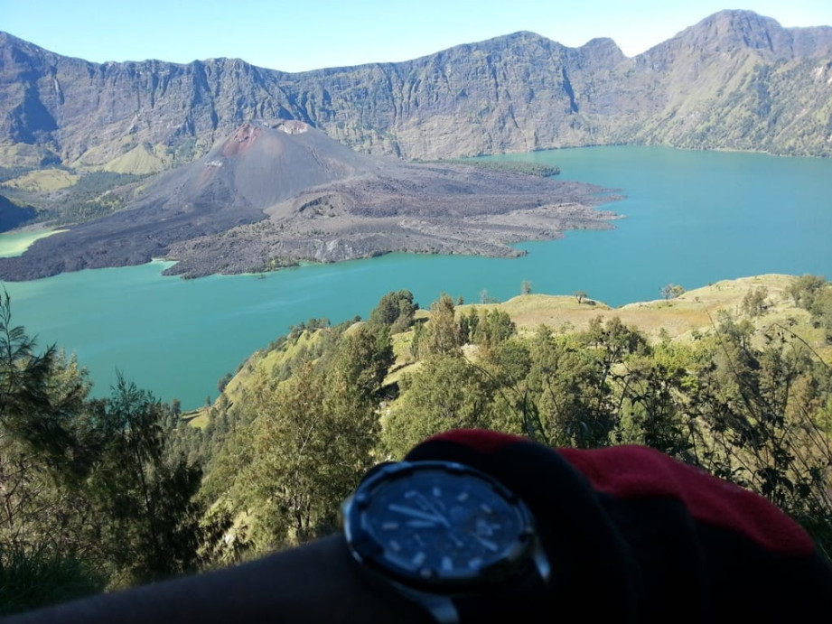 Lima Gunung di Indonesia yang Punya Jalur Pendakian Sulit Lima Gunung di Indonesia yang Punya Jalur Pendakian Sulit