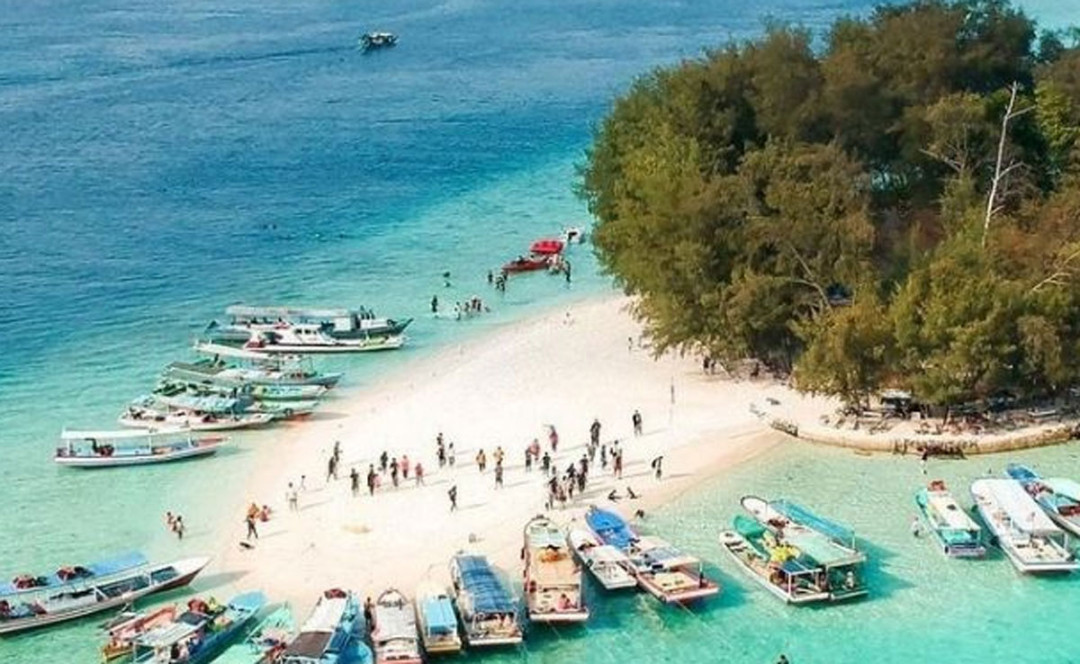 Rasakan Sensasi Wisata Bak di Pulau Pribadi di Pulau Dolphin Rasakan Sensasi Wisata Bak di Pulau Pribadi di Pulau Dolphin