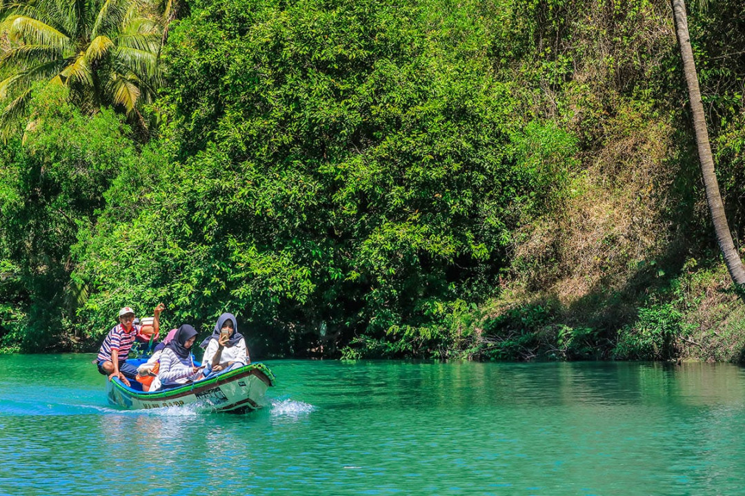 Seru Banget! Ini Wisata Susur Sungai yang Wajib Dikunjungi Seru Banget! Ini Wisata Susur Sungai yang Wajib Dikunjungi