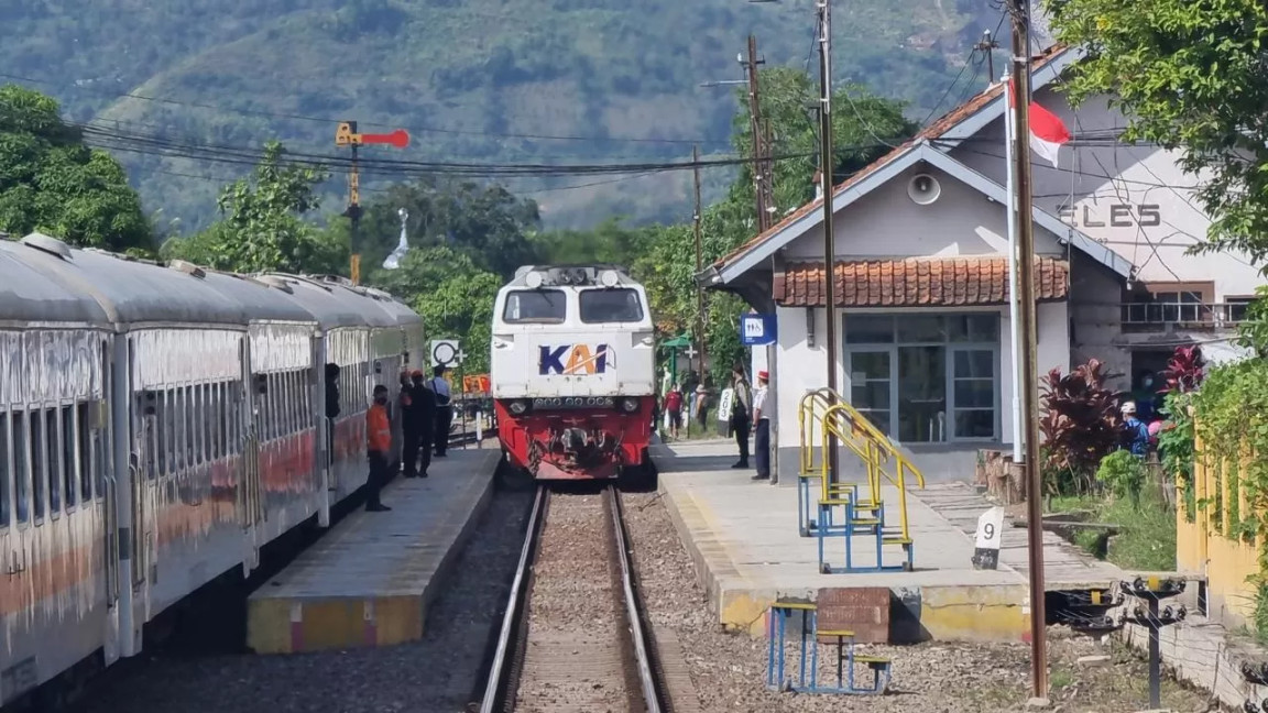 Stasiun Kereta Api Ini Ada di Pegunungan, Tawarkan Udara Sejuk Stasiun Kereta Api Ini Ada di Pegunungan, Tawarkan Udara Sejuk