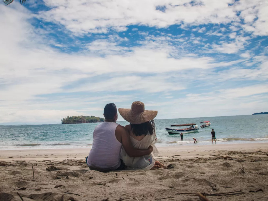 Tempat Wisata Romantis untuk Rayakan Valentine Bareng Ayang Tempat Wisata Romantis untuk Rayakan Valentine Bareng Ayang