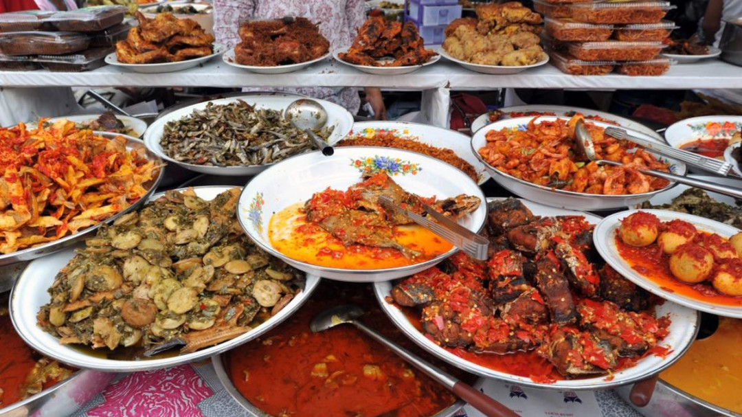 Wisata Kuliner Padang Legendaris, Nikmati Hidangan Khas Minang Wisata Kuliner Padang Legendaris, Nikmati Hidangan Khas Minang