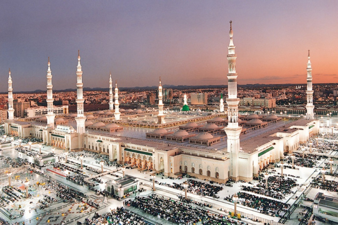 Wisata Religi untuk Umat Islam di Dunia Wisata Religi untuk Umat Islam di Dunia