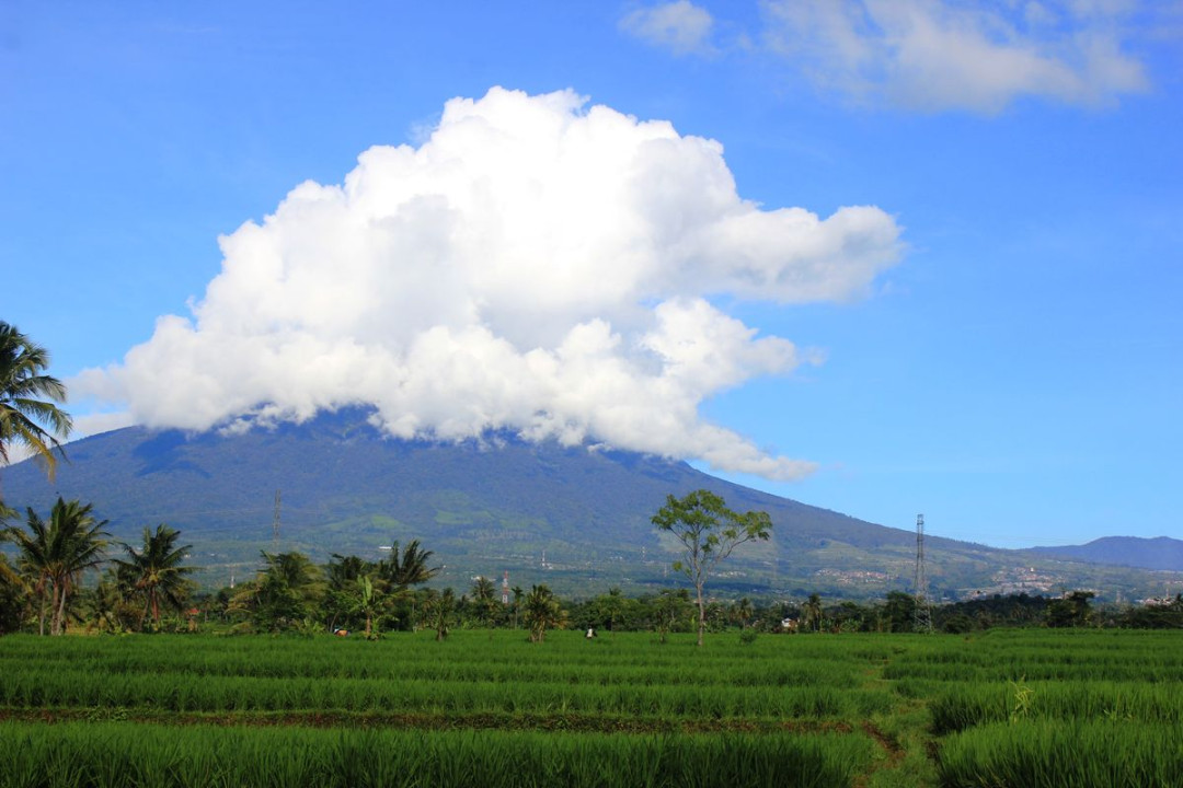 Gunung Dekat Jakarta, Cocok untuk Para Pencinta Kesegaran Gunung Dekat Jakarta, Cocok untuk Para Pencinta Kesegaran